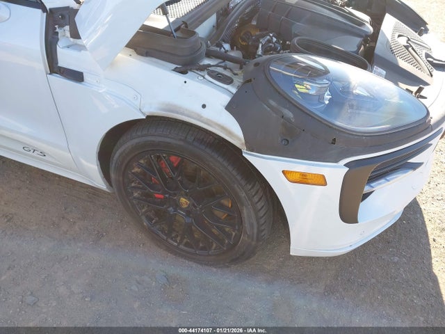 44174107 :رقم المزاد ، WP1AG2A54MLB50055 vin ، 2021 Porsche Macan Gts مزاد بيع