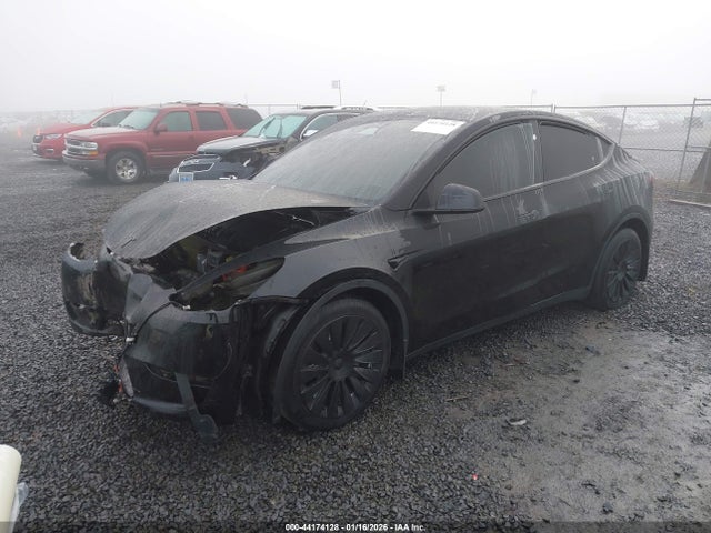 7SAYGAEE1RF985743 Tesla Model Y Long Range Dual Motor All-wheel Drive