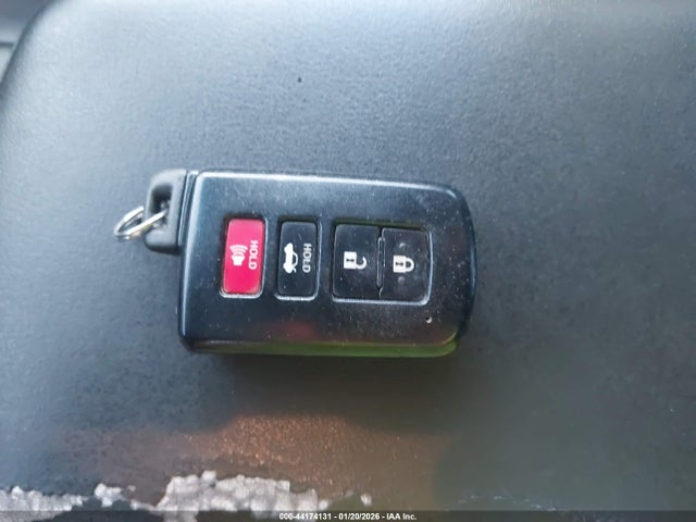 4T1BK1EB3JU272213 Toyota Avalon Xle Plus