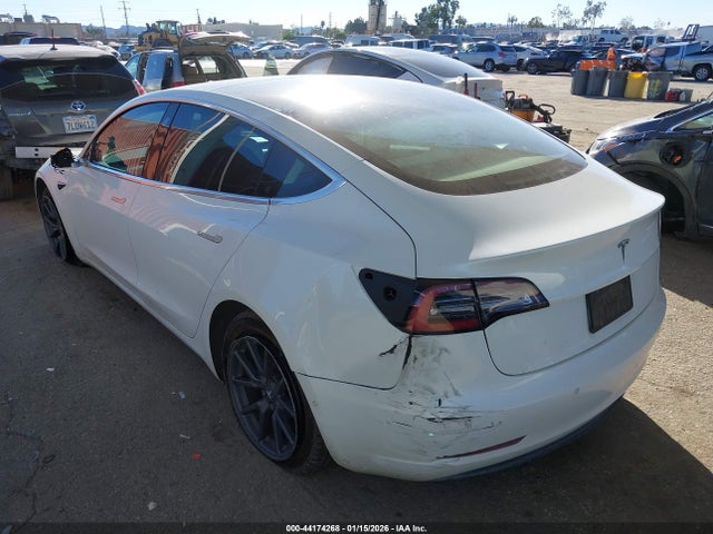 2019 TESLA MODEL 3 5YJ3E1EA9KF509210 Photo 2