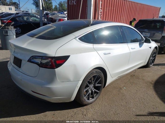 2019 TESLA MODEL 3 5YJ3E1EA9KF509210 Photo 3
