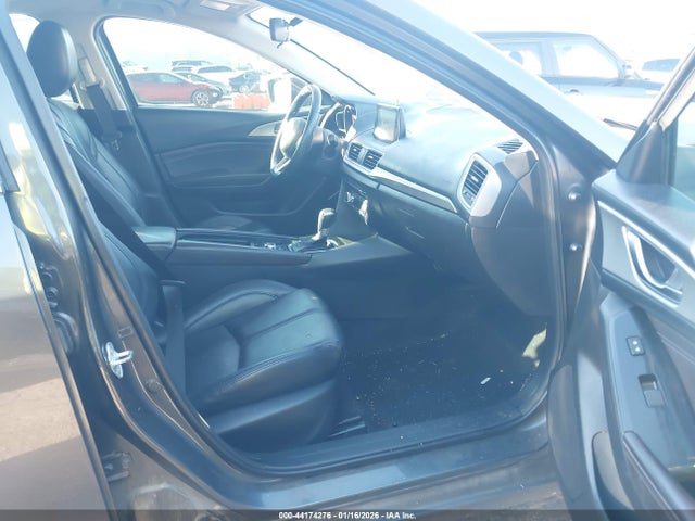 Aukcja sprzedaży 2018 Mazda Mazda3 Touring, vin: 3MZBN1L37JM276175, numer aukcji: 44174276