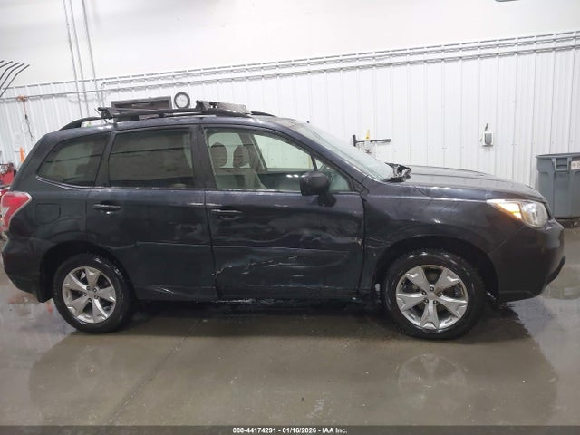 Subaru Forester 2.5i Premium 2015 JF2SJADC4FH583135 Image 14