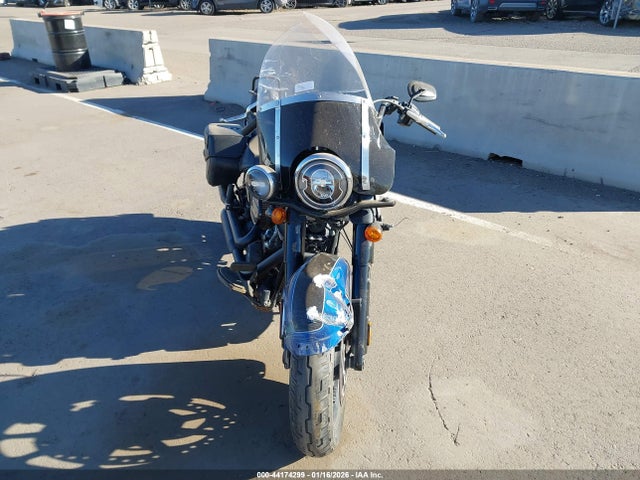 2022 HARLEY-DAVIDSON FLHCS 1HD1YBK11NB016572 Photo 4