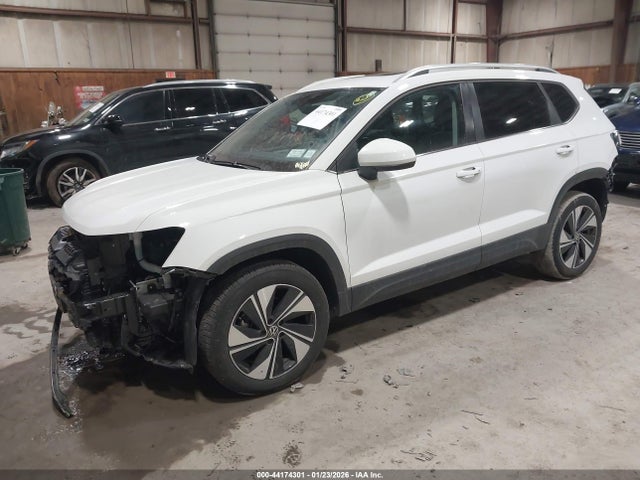Продаж на аукціоні авто 2025 Volkswagen Taos 1.5t Se, vin: 3VVVC7B22SM028565, номер лоту: 44174301