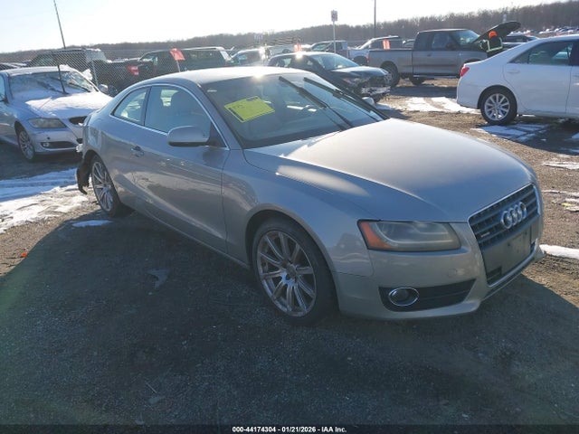 2011 AUDI A5 WAUVFAFR4BA038275 Photo 0