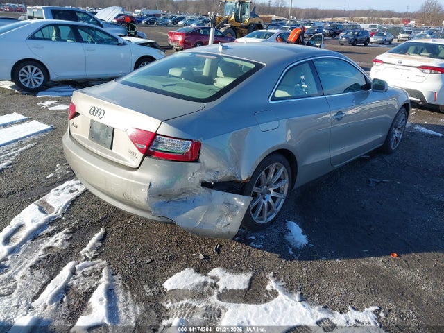 2011 AUDI A5 WAUVFAFR4BA038275 Photo 3
