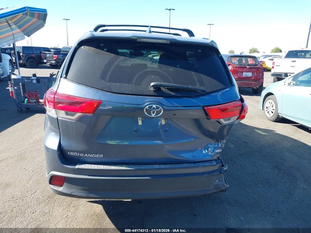 5TDJZRFH5HS463661 Toyota Highlander Xle