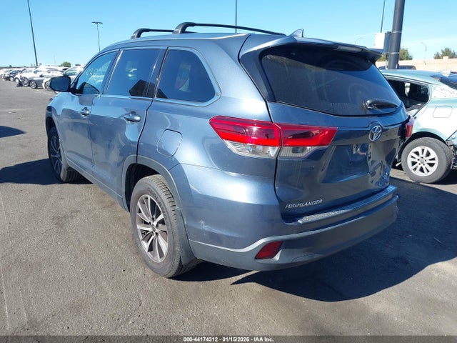 5TDJZRFH5HS463661 Toyota Highlander Xle