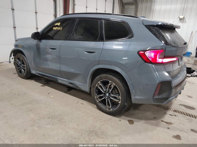 2023 BMW X1 WBX73EF03P5X25604 Photo 2