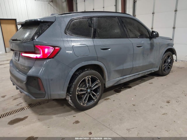 2023 BMW X1 WBX73EF03P5X25604 Photo 3