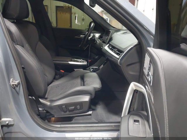 2023 BMW X1 WBX73EF03P5X25604 Photo 4