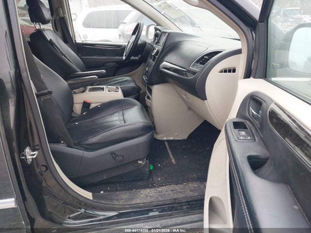 44174350 :رقم المزاد ، 2C4RC1CG1ER332605 vin ، 2014 Chrysler Town & Country Touring-l مزاد بيع