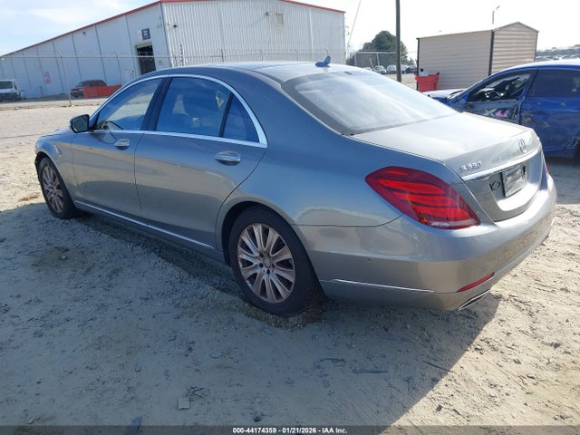 2015 MERCEDES-BENZ S 550 WDDUG8FB5FA135553 Photo 2