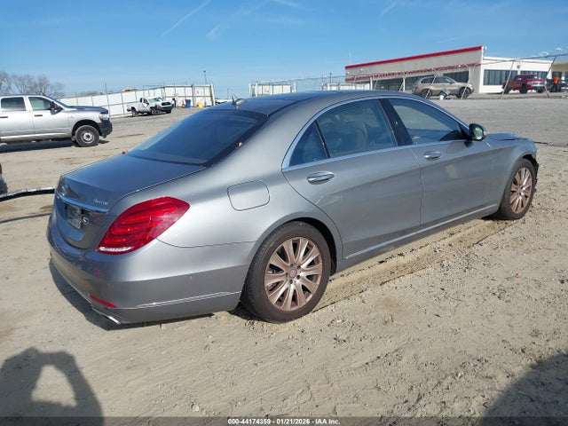 2015 MERCEDES-BENZ S 550 WDDUG8FB5FA135553 Photo 3