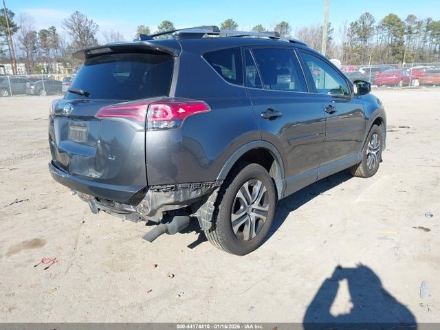 JTMZFREV7GJ072655 Toyota RAV4 LE
