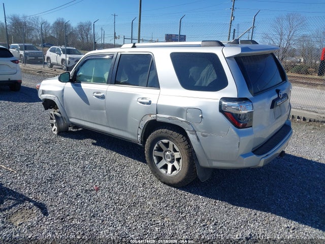 JTEBU5JR2G5309582 Toyota 4runner Trail