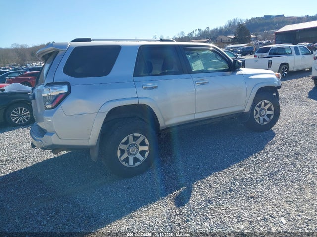 JTEBU5JR2G5309582 Toyota 4runner Trail