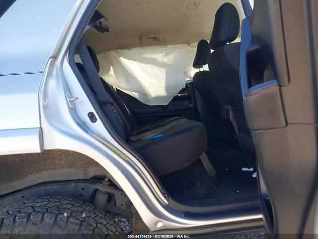JTEBU5JR2G5309582 Toyota 4runner Trail