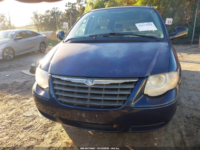Продажа на аукционе авто 2006 Chrysler Town & Country Touring, vin: 2A4GP54L56R647787, номер лота: 44174441