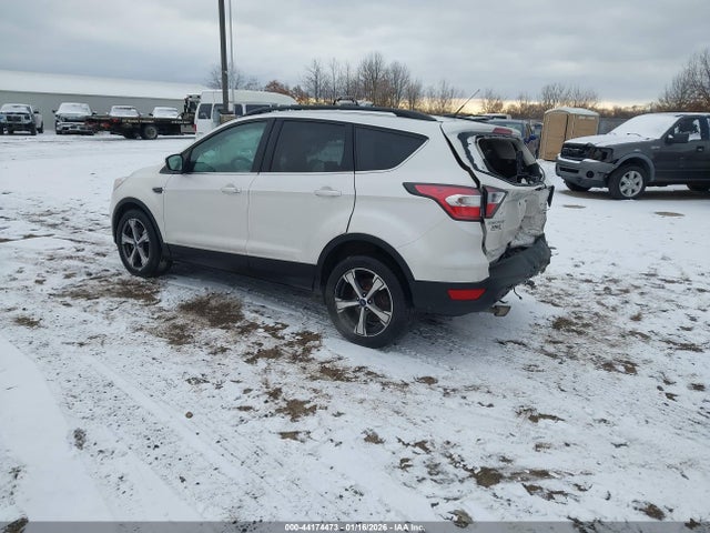 1FMCU9GD4HUB57805 Ford ESCAPE SE