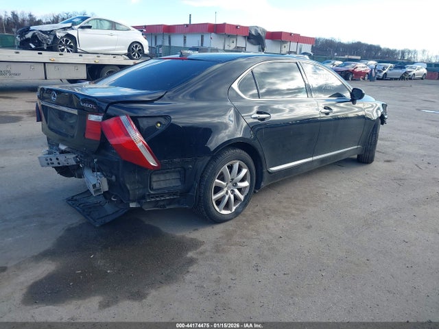 2007 LEXUS LS 460 JTHGL46FX75003248 Photo 3