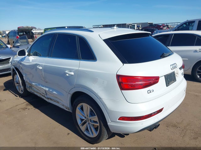 2018 AUDI Q3 WA1JCCFS6JR032593 Photo 2