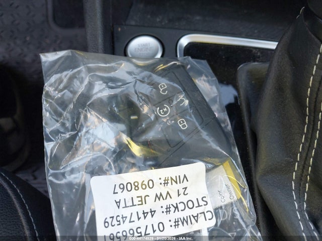 3VWE57BU3MM098067 Volkswagen Jetta 1.4t Sel