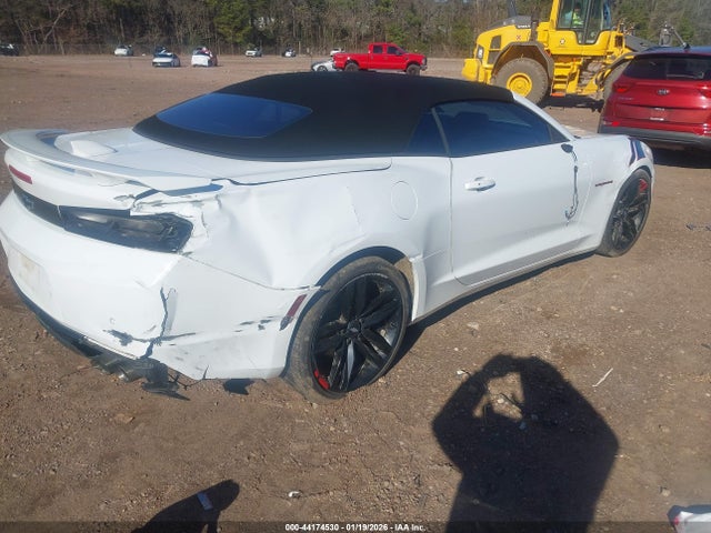 2018 CHEVROLET CAMARO 1G1FD3DSXJ0105621 Photo 3