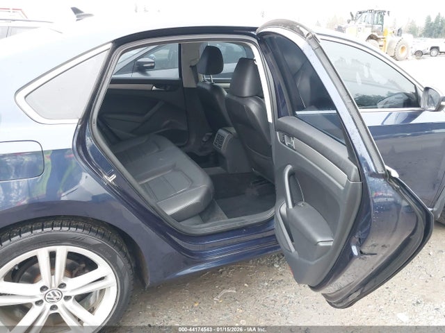 Volkswagen Passat 2.0l Tdi Se 2015 1VWBV7A33FC061052 Image 8