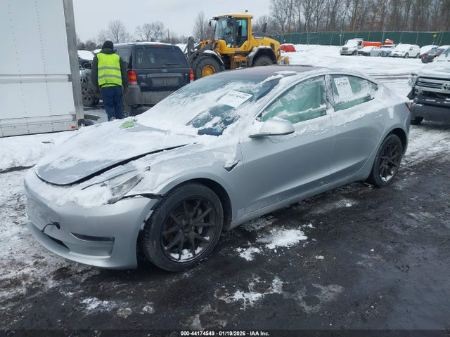 2018 TESLA MODEL 3 5YJ3E1EA3JF037455 Photo 1