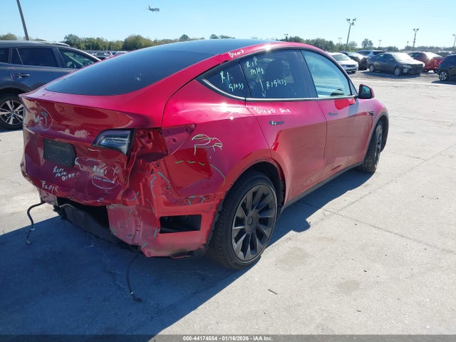 2020 TESLA MODEL Y 5YJYGDEE3LF023613 Photo 3