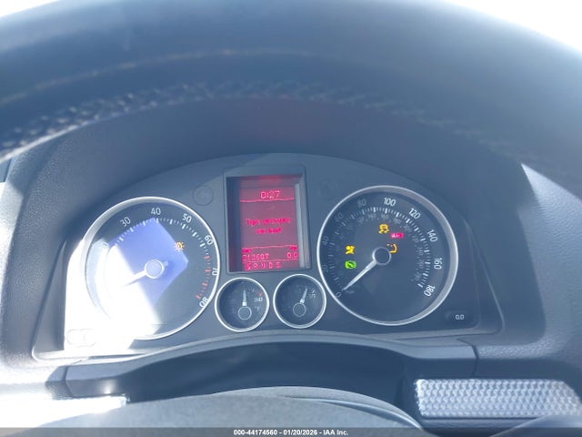 2008 VOLKSWAGEN R32 WVWKC71K18W052965 Photo 6