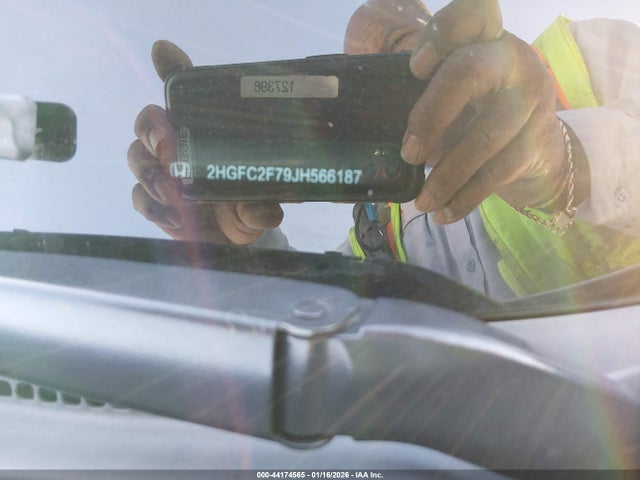 Honda CIVIC EX 2018 2HGFC2F79JH566187 Image 9