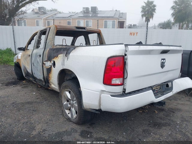 1C6RR6FG4KS521306 RAM 1500 Classic Express 4x2 6&#039;4 Box