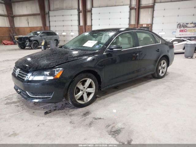 2013 VOLKSWAGEN PASSAT 1VWBP7A39DC045767 Photo 1