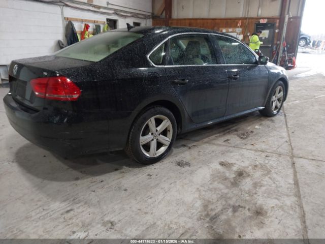 2013 VOLKSWAGEN PASSAT 1VWBP7A39DC045767 Photo 3