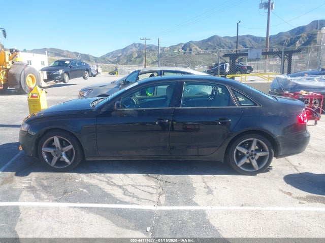 2012 Audi A4 2.0t Premium მანქანა იყიდება აუქციონზე, vin: WAUAFAFL1CN013886, აუქციონის ნომერი: 44174627