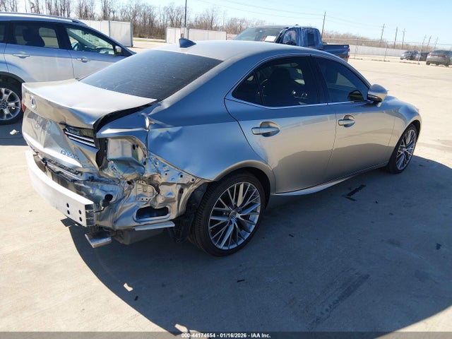 2016 LEXUS IS 200T JTHBA1D25G5027617 Photo 3