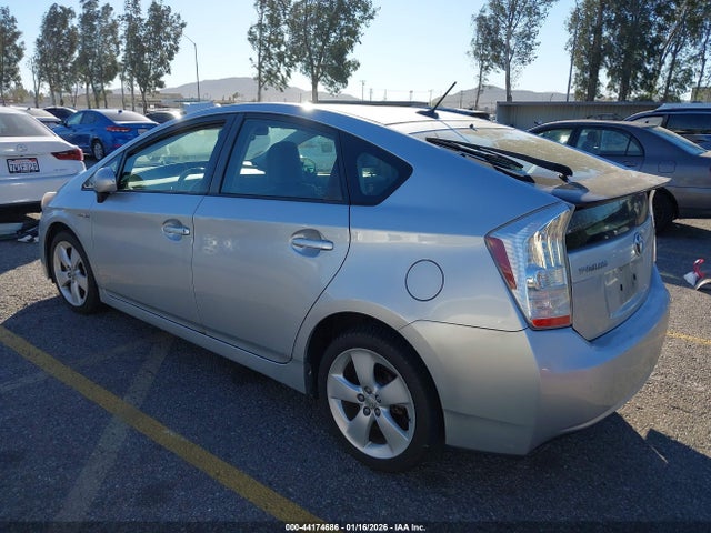 44174686 :رقم المزاد ، JTDKN3DU7B5315294 vin ، 2011 Toyota Prius V مزاد بيع