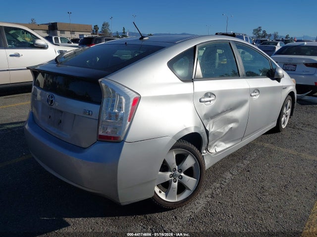 44174686 :رقم المزاد ، JTDKN3DU7B5315294 vin ، 2011 Toyota Prius V مزاد بيع