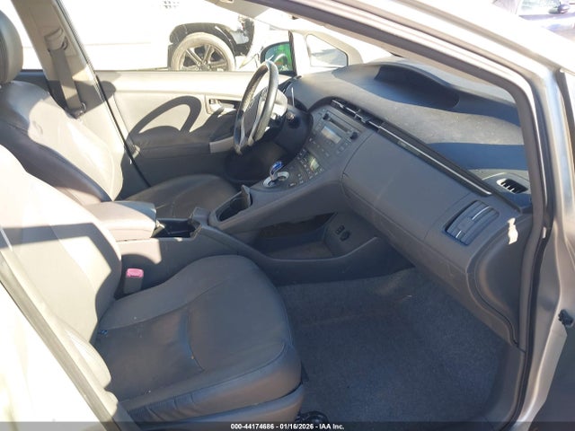 44174686 :رقم المزاد ، JTDKN3DU7B5315294 vin ، 2011 Toyota Prius V مزاد بيع