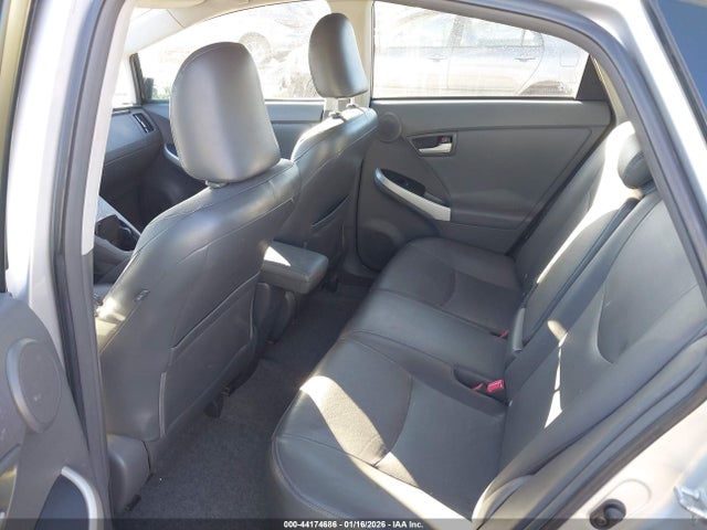 44174686 :رقم المزاد ، JTDKN3DU7B5315294 vin ، 2011 Toyota Prius V مزاد بيع