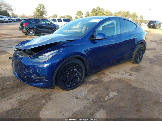 2022 Tesla Model Y Long Range Dual Motor All-wheel Drive მანქანა იყიდება აუქციონზე, vin: 7SAYGDEE8NF441493, აუქციონის ნომერი: 44174697