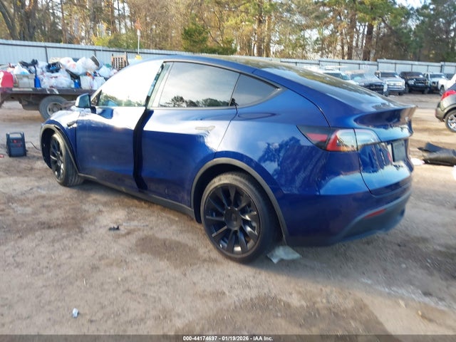 2022 Tesla Model Y Long Range Dual Motor All-wheel Drive მანქანა იყიდება აუქციონზე, vin: 7SAYGDEE8NF441493, აუქციონის ნომერი: 44174697