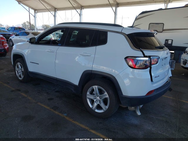 Jeep Compass Latitude 4x4 2024 3C4NJDBN1RT104838 Image 3