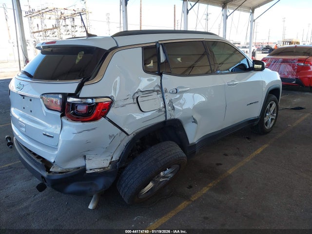 Jeep Compass Latitude 4x4 2024 3C4NJDBN1RT104838 Image 4