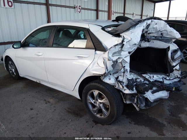 5NPLL4AG4NH072143 Hyundai ELANTRA SE