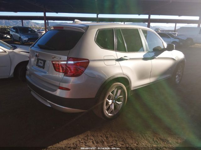 2013 BMW X3 5UXWX9C5XD0D00721 Photo 3
