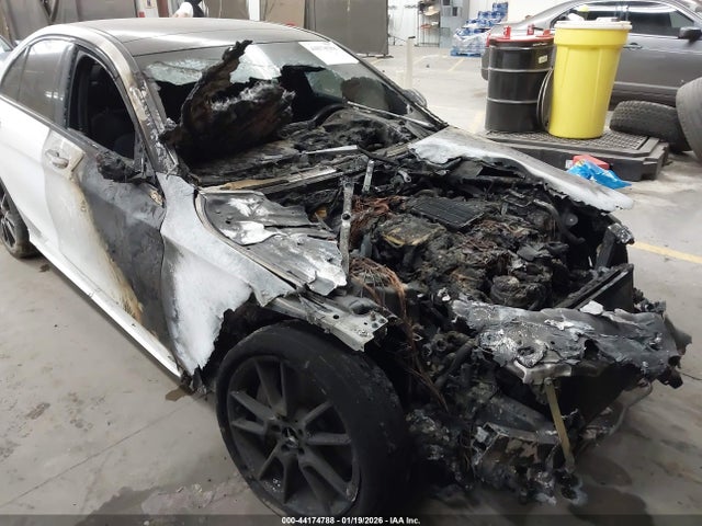 55SWF6EB5JU238269 Mercedes-Benz Amg C 43 4matic